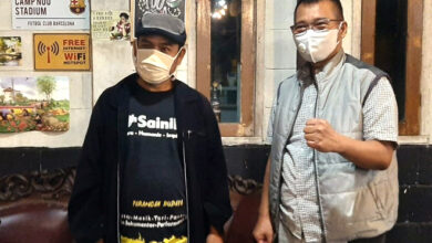 Photo of Salah Paham Penyobekan Piagam Penghargaan Berakhir Damai
