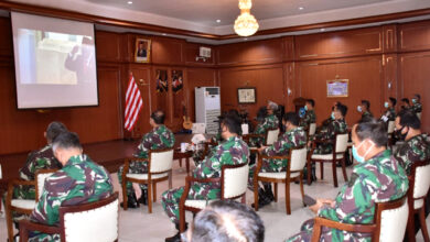Photo of Jajaran Kolinlamil Ikuti Peringatan  HUT TNI ke-75 Secara Virtual