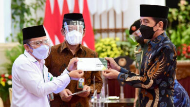 Photo of Presiden Jokowi Berzakat Sekaligus Resmikan Gerakan Cinta Zakat