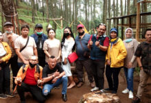 Photo of Persatuan Artis Film Seniman (PARFIS) Indonesia Adakan Syukuran di Lembang