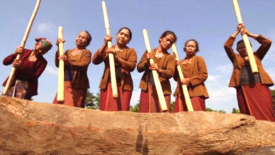 Photo of FESTIVAL GEJOG LESUNG: Bunyi dan Ekspresi Gejog Lesung Simbol Spiritualitas Perempuan