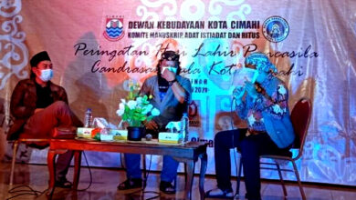 Photo of Dewan Kebudayaan Kota Cimahi (DKKC) Sukses Gelar Webinar OSPEK dengan Mengupas Candrasangkala Kota Cimahi
