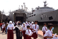 Photo of Serbuan Vaksin Maritim TNI AL “Go to School” Jadi Momentum Pelajar untuk Berwisata Edukasi Maritim
