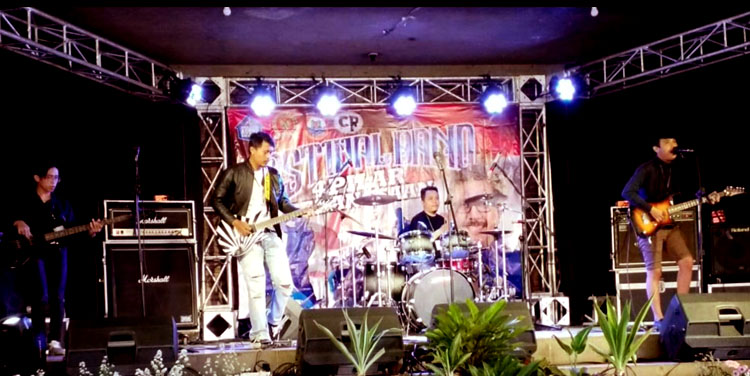 Storyline Band