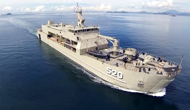 KRI Teluk Bintuni 520
