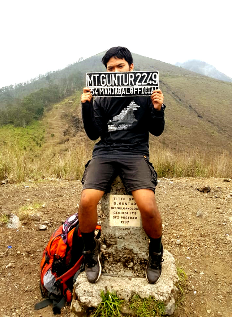 Ade Putra Yogi