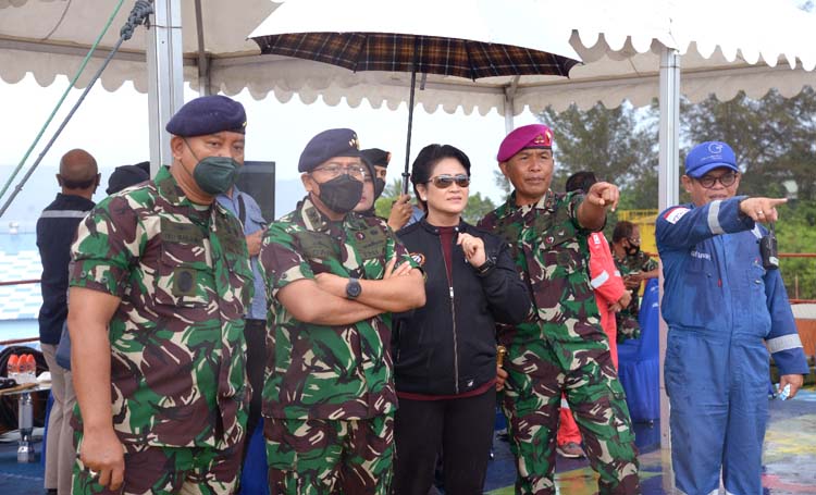 Pejabat tinggi TNI AL