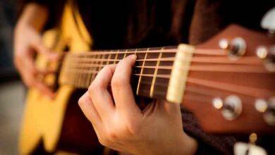 Photo of Pengalaman Pertamaku Bermain Gitar