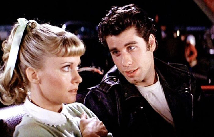 Olivia Newton John bersama John Travolta