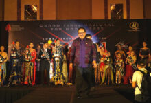 Photo of Wakil Gubernur Bali Apresiasi Pelaksanaan Grand Final Pemilihan Peragawan dan Peragawati Foto Model Terbaik Top Model Indonesia 2022