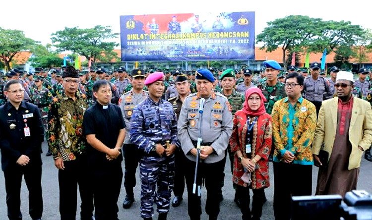 Kepala Lemdiklat Polri Komjen Pol Rycko Amelza Dahniel dan Komandan Kodiklatal Letnan Jenderal TNI (Mar) Suhartono, M.Tr (Han)