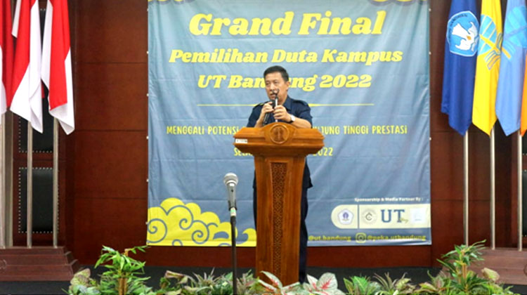 Direktur Universitas Terbuka Bandung, Drs. Enceng, M.Si.