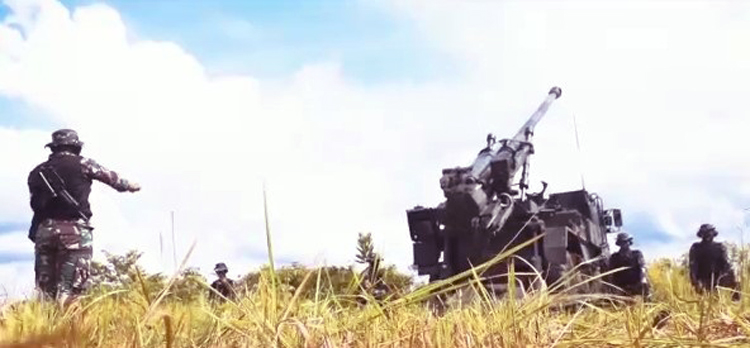 Latihan tempur Artileri Medan TNI AD