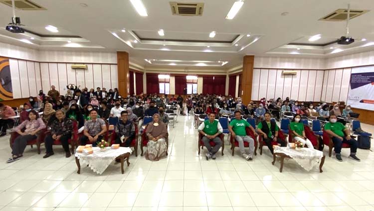 International General Lecturer 