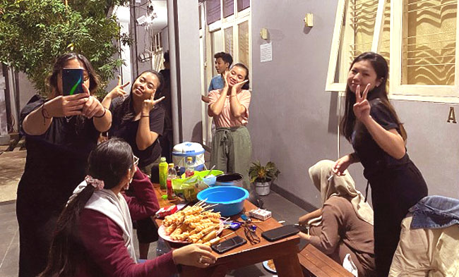 Malam tahun baruan ala anak kos