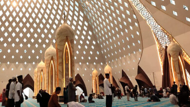 Photo of Suasana Ibadah Salat Jumat di Masjid Al-Jabbar Minggu Ketiga Tahun 2023