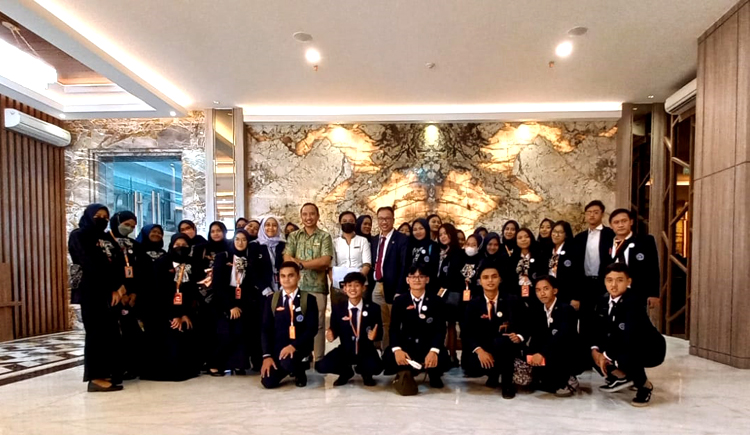 Foto kegiatan Kuliah Lapangan Pariwisata (KLP) Bali 2023