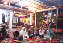 Photo of Komunitas “AKSARA” Cimahi Buka Puasa Bersama di Kedai “Imah N’Nin”
