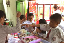 Photo of Ibu Sepuh dan Warung Sekolah