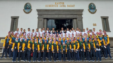 Photo of Sekda Jabar Lepas Kontingen Jabar ke Ajang Jumbara PMR IX Tingkat Nasional Tahun 2023 Kontributor: Ida St. Roidah