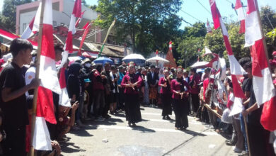 Photo of Pemerintah Desa Cigugur Girang Kabupaten Bandung Barat Gelar Karnaval di Tingkat RT dan RW