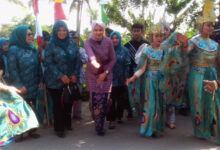 Photo of Ketua TP PKK Kabupaten Bandung Barat Sonya Fatmala Lakukan Monitor dan Evaluasi Gagah Bencana di Desa Cangkorah