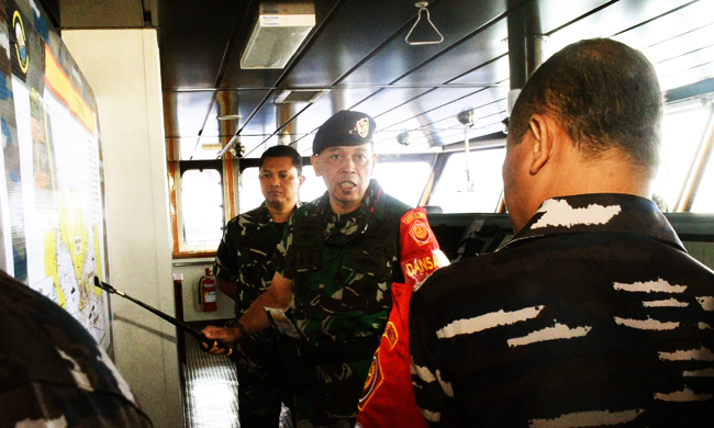 Pangkoarmada II Laksda TNI Yayan Sofiyan, S.T., M.Si., CHRMP., M.Tr.Opsla.