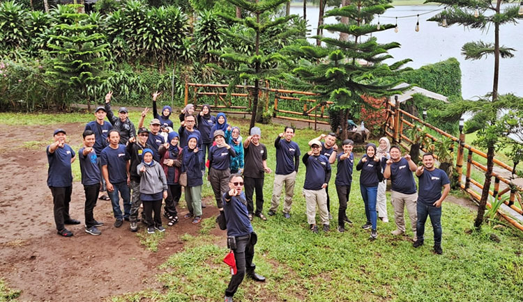 Peserta outbound STIEPAR YAPARI Bandung