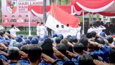 Photo of Upacara Pengibaran Bendera di Peringatan Hari Lahir Pancasila oleh Pemkot Cimahi Berlangsung Hikmat
