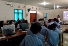 Photo of Telkom Indonesia Kenalkan AI dan Lean Canvas ke Pelajar SMK di Labuan Bajo dalam Rangkaian AI Connect