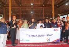Photo of Wujud Kepedulian Sosial, KAI Daop 7 Madiun Salurkan Dana TJSL Rp778 Juta Sepanjang 2025