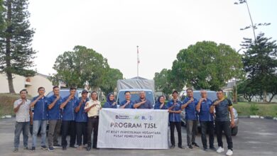 Photo of PT RPN melalui Pusat Penelitian Karet Salurkan Bantuan TJSL bagi Masyarakat Terdampak Banjir di Aceh Tamiang