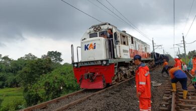 Photo of Kedua Jalur KA di Tigaraksa Kembali Normal, KAI Daop 1 Jakarta Pastikan Keselamatan dan Kelancaran Perjalanan Kereta Api
