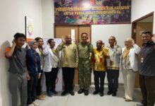 Photo of Kogabwilhan III Dorong Kesehatan Inklusif di Papua lewat Bantuan Alat Bantu Dengar dan Sembako