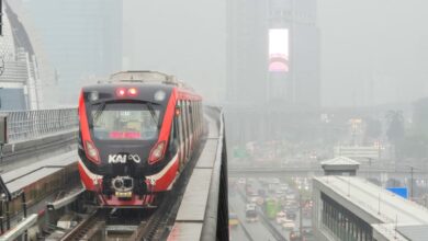 Photo of Musim Hujan, LRT Jabodebek Dukung Mobilitas Perkotaan yang Lebih Terprediksi dan Nyaman