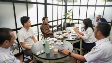 Photo of Anggota DPR RI Komisi VI Kunjungi Loko Cafe Gambir, Perkuat Silaturahmi dan Sinergi Awal Bersama KAI Services