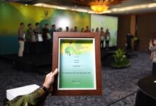 Photo of Konsisten Jalankan Praktik Keberlanjutan, WSBP Raih Penghargaan Pada Ajang The Best Corporate Transparency and Emission Reduction Awards 2026