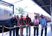 Photo of Moda Kereta Api Makin Bersaing, KAI Logistik Luncurkan 2 Rangkaian KA Kontainer Baru