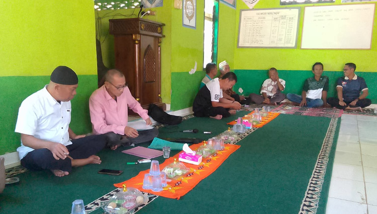 Suasana pertemuan warga RT 03, LK 05, Kelurahan Rejosari, Kecamatan Kotabumi, Kabupaten Lampung Utara - (Sumber: PMN)