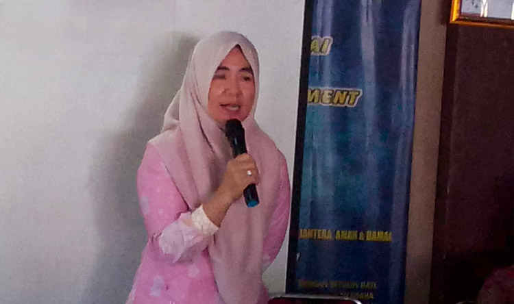 Kepala Puskesmas Mider Triyana Putri, S.ST., M.Kes.