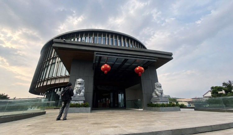 Gedung HOA Bandung - (Sumber: Aprilia Setiani)
